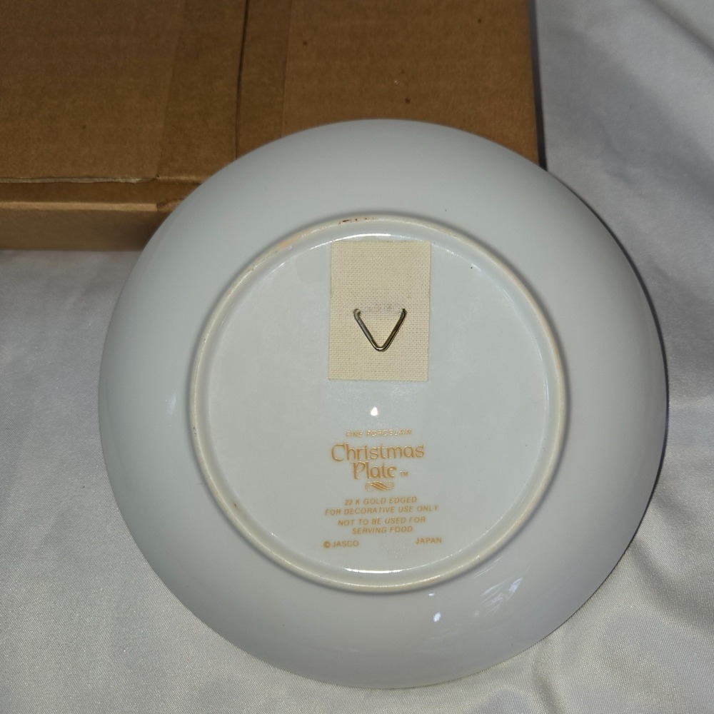 Jasco Porcelain Christmas Plates 22K Gold Edged 1982 New in Box Display Mount - Picture 11 of 12
